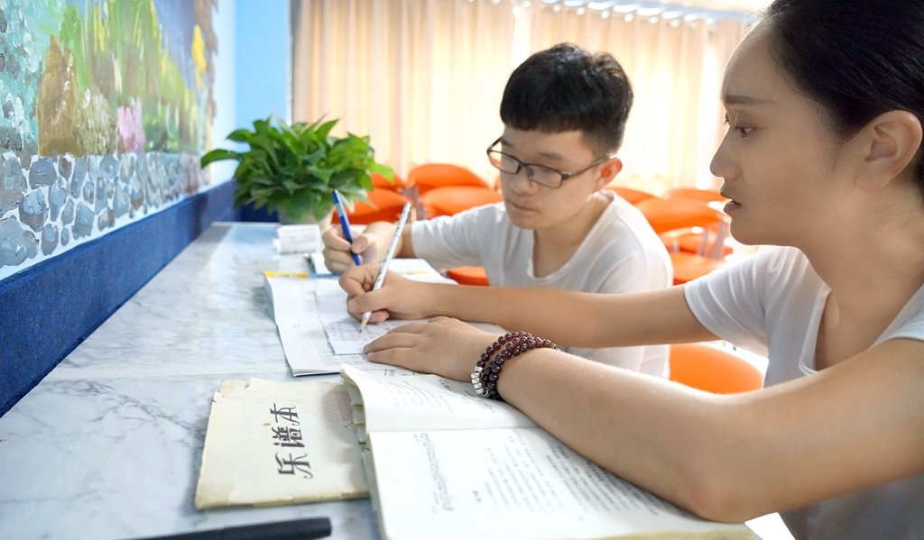 洛阳钢琴培训班哪里学,洛阳哪里可以学钢琴