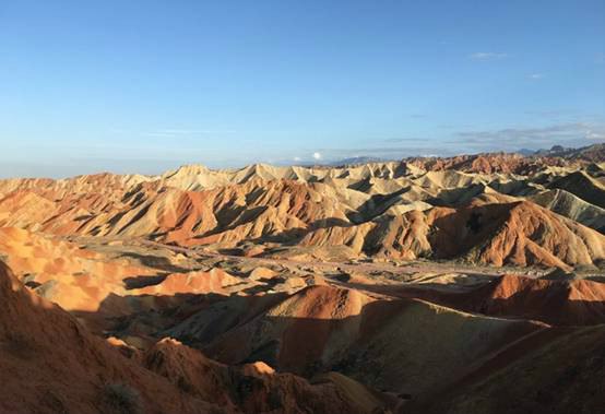 超多美图慎入！开神车，走丝路，这些不可思议的美景就在中国！