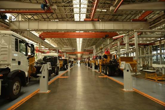 超多美图慎入！开神车，走丝路，这些不可思议的美景就在中国！