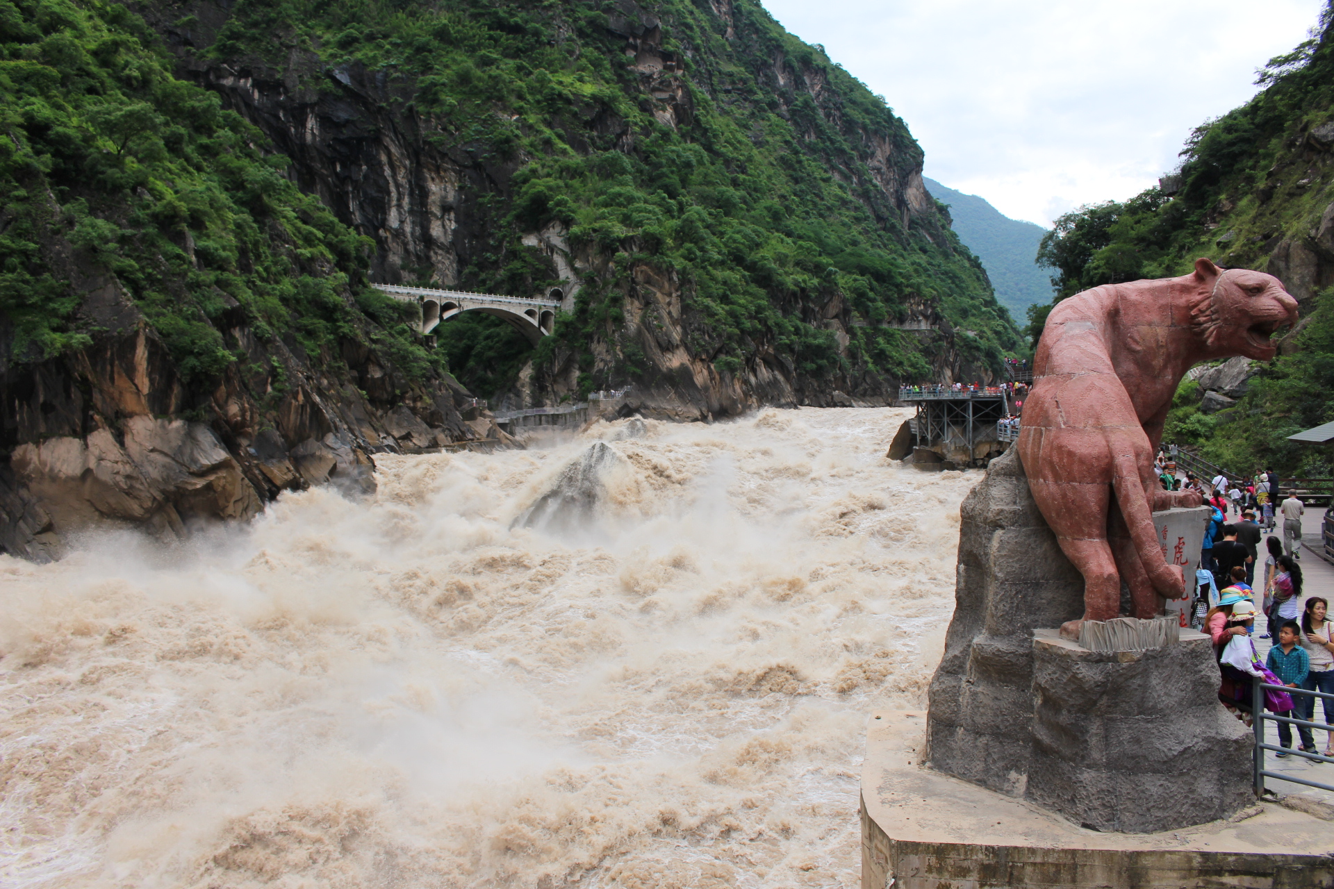 丽江虎跳峡的来历传说