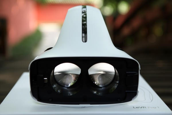 乐视超级头盔支持手机,乐视超级头盔怎么用