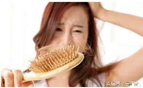 立秋后掉头发有这个说法吗,每年立秋左右老是掉头发怎么回事