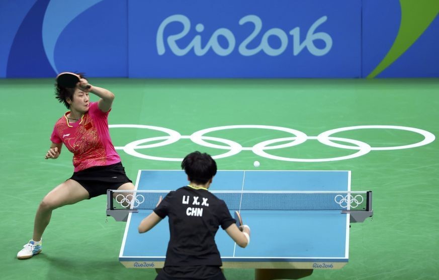 足球都不圆！你让明天我们女足怎么踢！