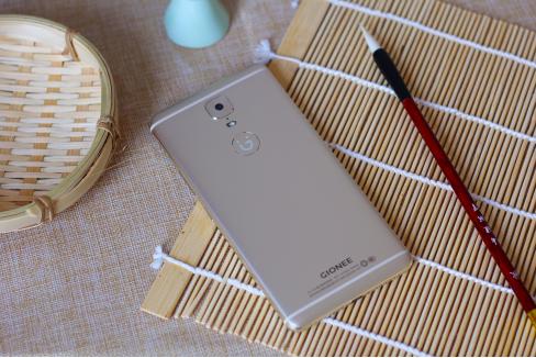 金立手机续航最好,金立续航最好手机