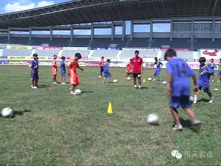 绿茵场上的无声少年——文山聋哑足球队备战省残运会