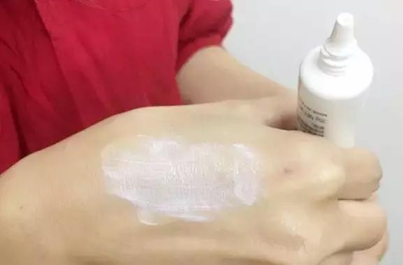 绵阳·街尚涂了防晒霜还是晒的黢黑了，因为你不懂这些...