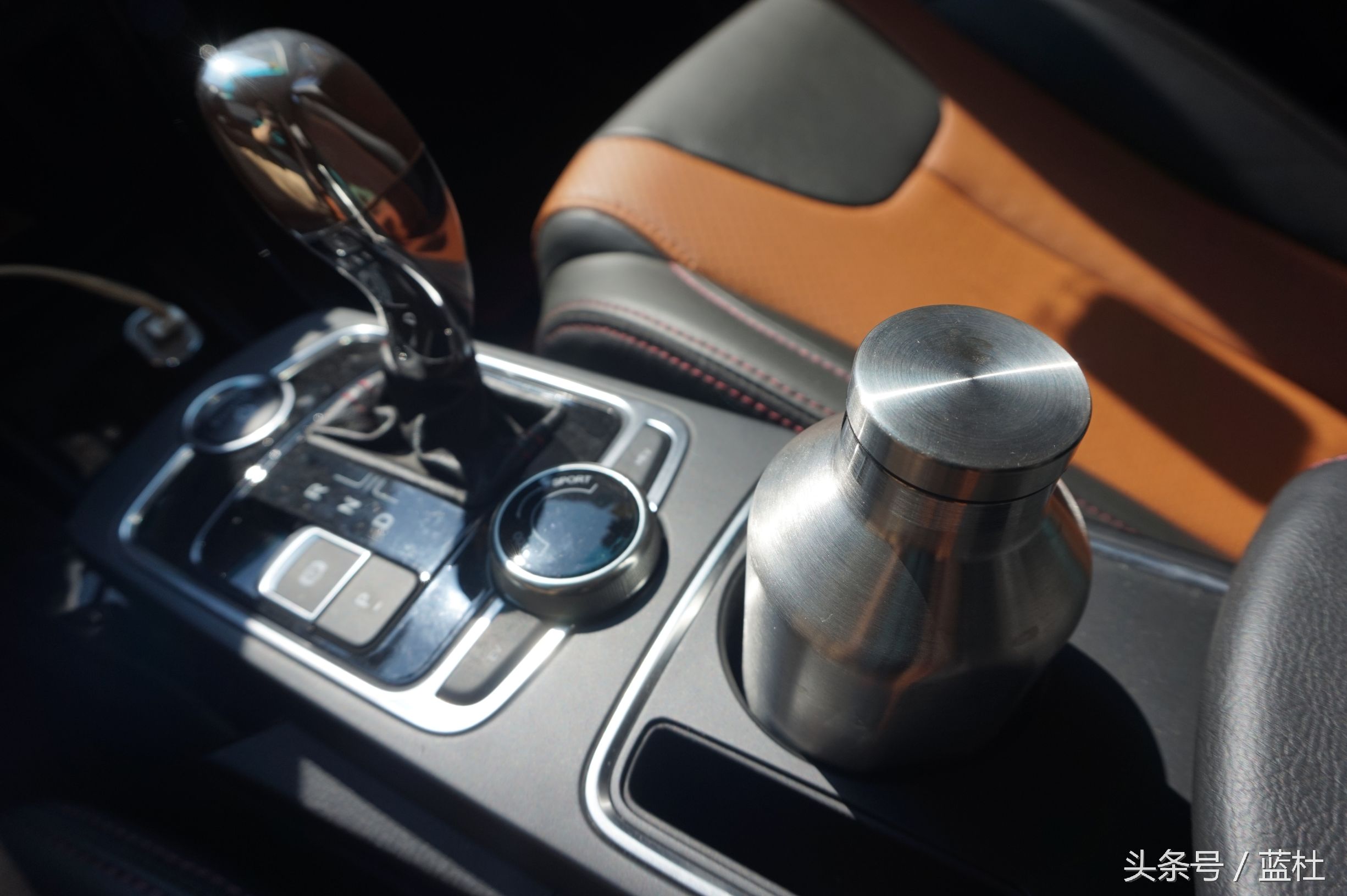 不建议买这么贵的杯子吗,200块买杯子