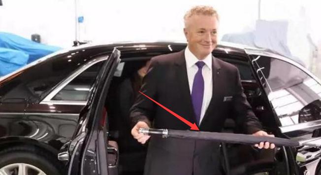 劳斯莱斯上面的雨伞几块钱一个,劳斯莱斯雨伞分别在什么位置