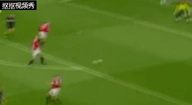 足球中不可思议的门将,足球门将手上涂的是什么