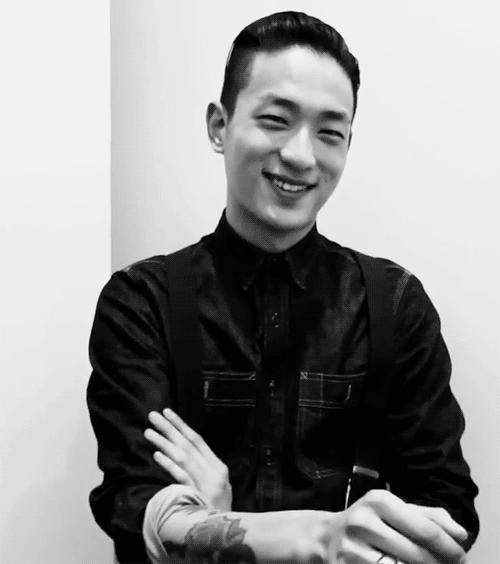 痞帅纹身寸头,寸头纹身潮男图片