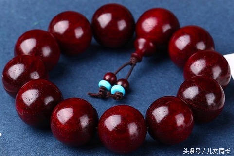 小叶紫檀手串的价格多少钱一克,小叶紫檀满天星料子一克多少钱