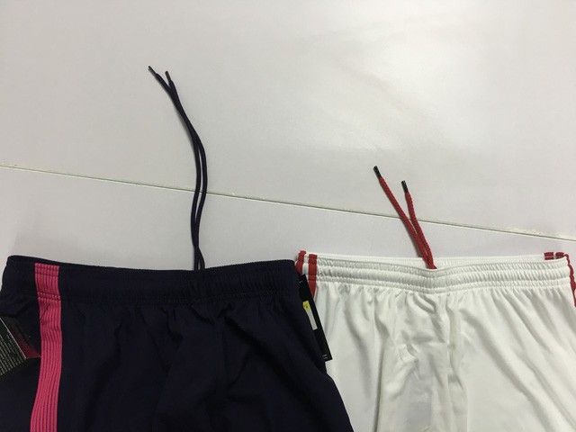 梅西牛仔短裤,梅西首秀穿的t恤