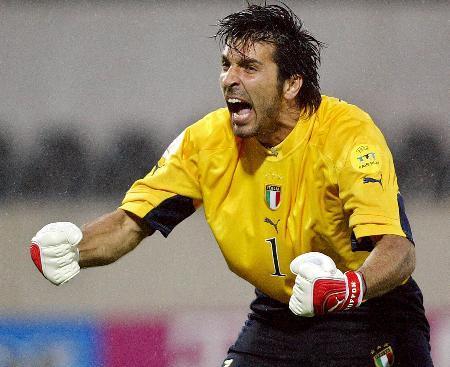 足坛打架最厉害的人,足坛十大冲突排名第一名