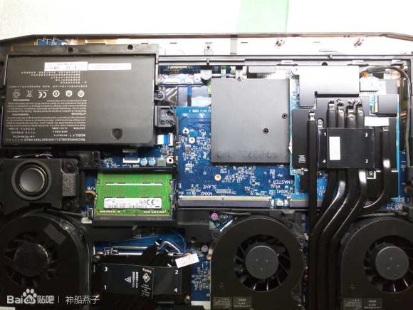 2万多的神舟笔记本,玩LOL是什么感觉?附赠*力暴**拆机