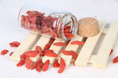 枸杞作用千千万你吃对了吗,枸杞虽好但别乱吃这3类人不宜吃