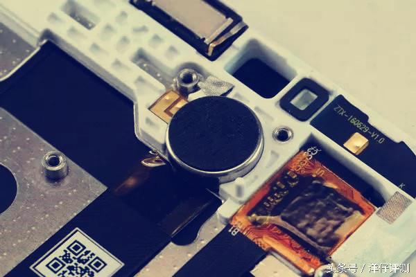 魅蓝e手机测评,魅蓝拆解视频大全