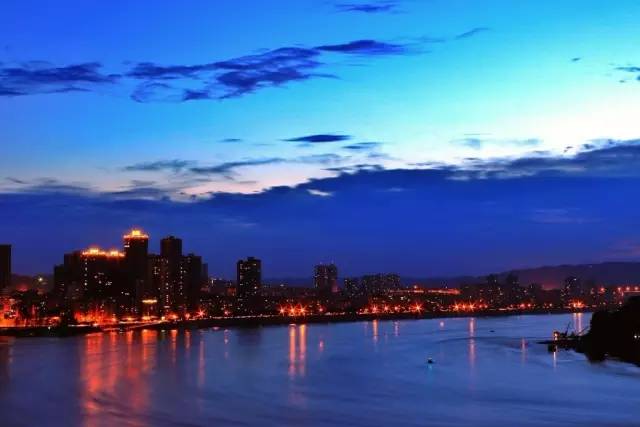 以后谁再跟你说巴南不好，就把这条微信甩给他