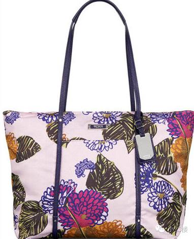 你以为包包是用来装什么的,你以为的背包