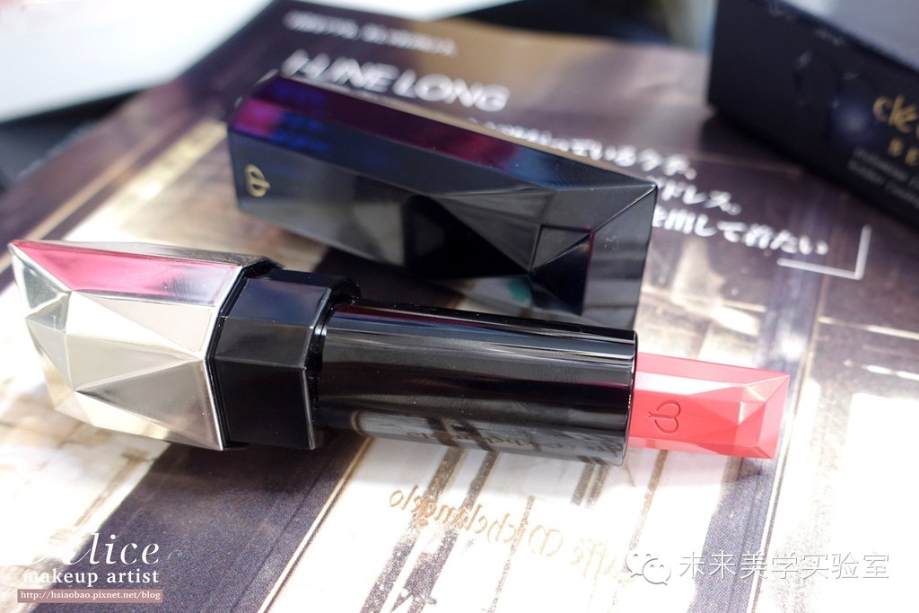 夏季彩妆推荐简单的妆容,轻松打造清凉感妆容的彩妆