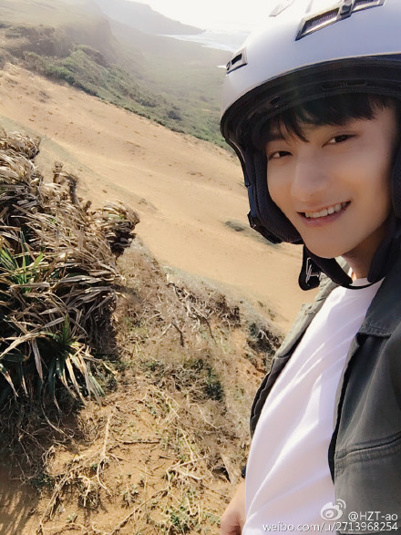 黄子韬可爱表情包动图,致敬黄子韬表情包