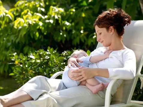 母乳喂养奶量增加指南,国际母乳喂养指南最新