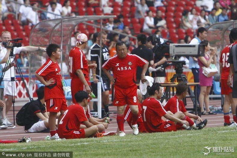 明星“球员”:唐僧变肥罗，谭咏麟踢断两根韧带