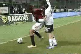 足球gif爆笑动图,足球搞笑图片大全超清