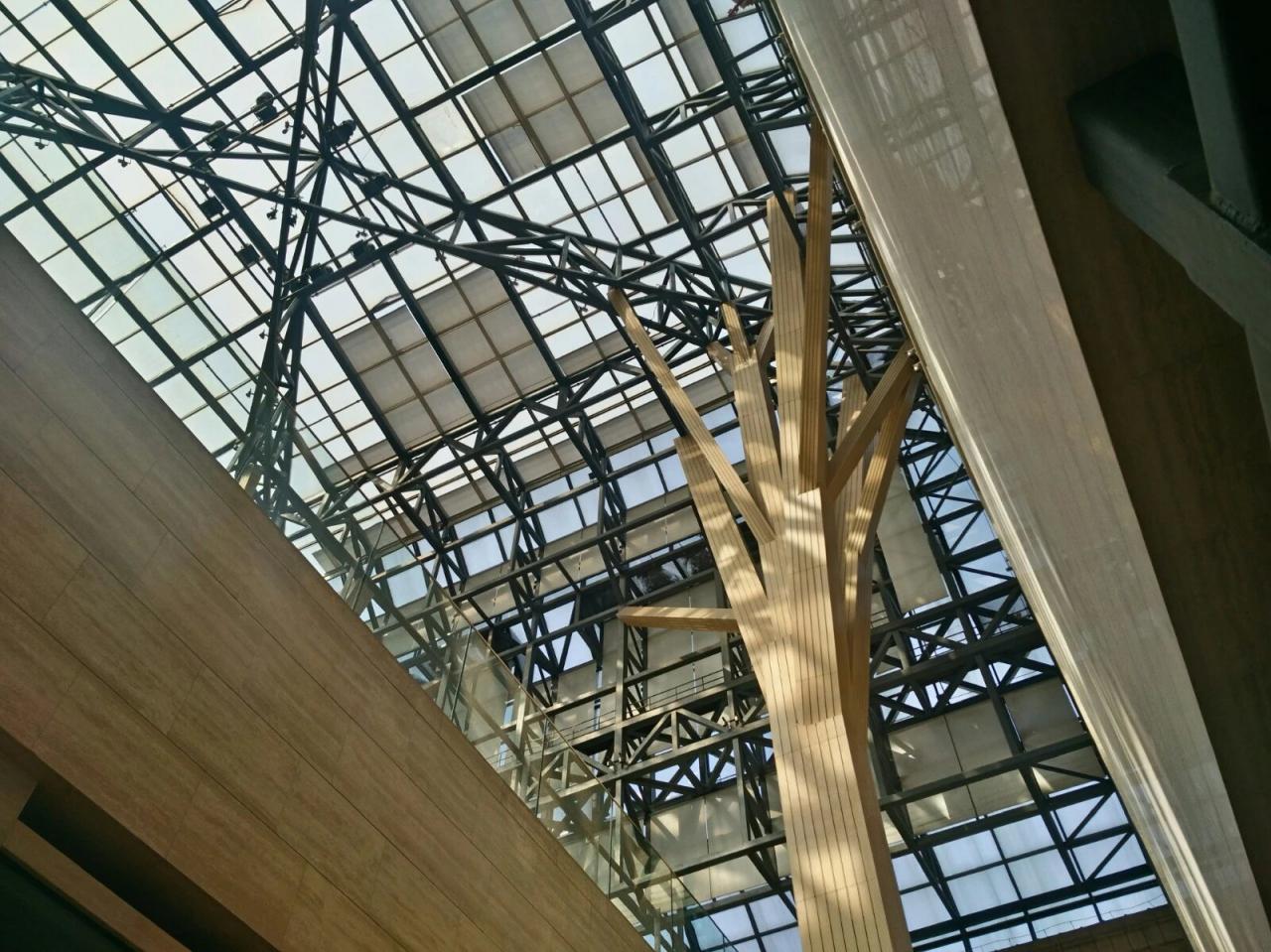 魅蓝e现在值得买吗,yunos魅蓝