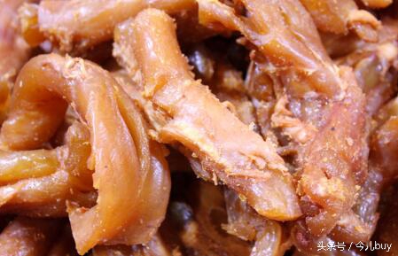 生活小妙招口香糖粘头发上怎么办,口香糖粘到头发上怎么取下来