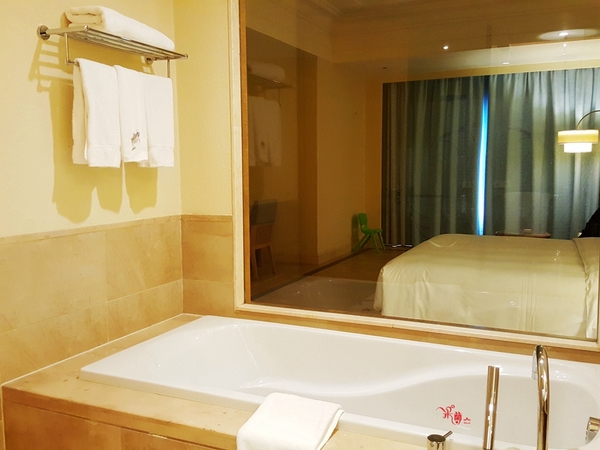 珠海长隆让人尖叫的海洋王国,珠海长隆海洋王国之绚丽多彩