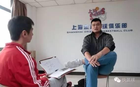 火箭22连胜火箭vs湖人,火箭22连胜姚明打了多少场