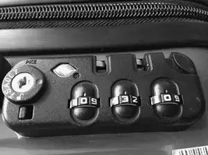 购买拉杆箱什么锁不易坏,拉杆箱一般买多大的适用