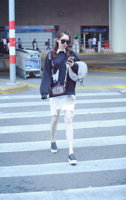 鹿晗唐嫣同框,鹿晗和关晓彤与唐嫣和罗晋