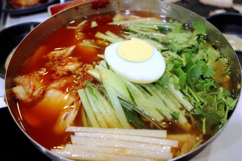 宜宾东街二楼烤肉店在哪里,宜宾半岛大院附近的烤肉店