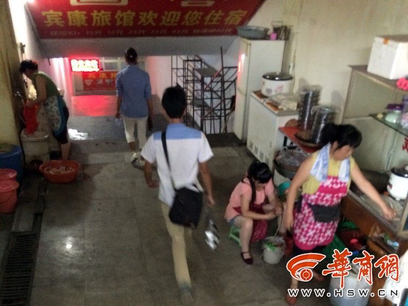 火车站售票电话咨询热线,火车站求买票的是骗子吗