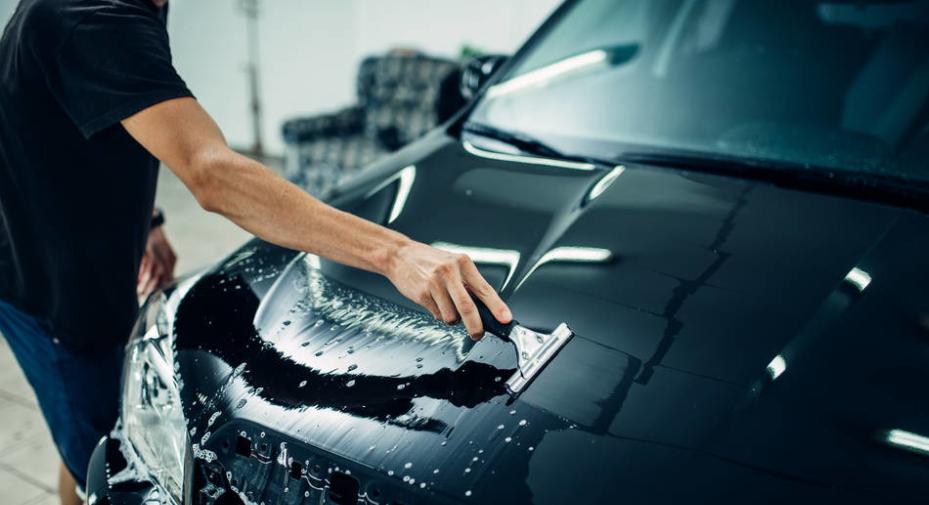 车漆变暗无光是要打蜡还是抛光,新车开了多久就不爱惜了