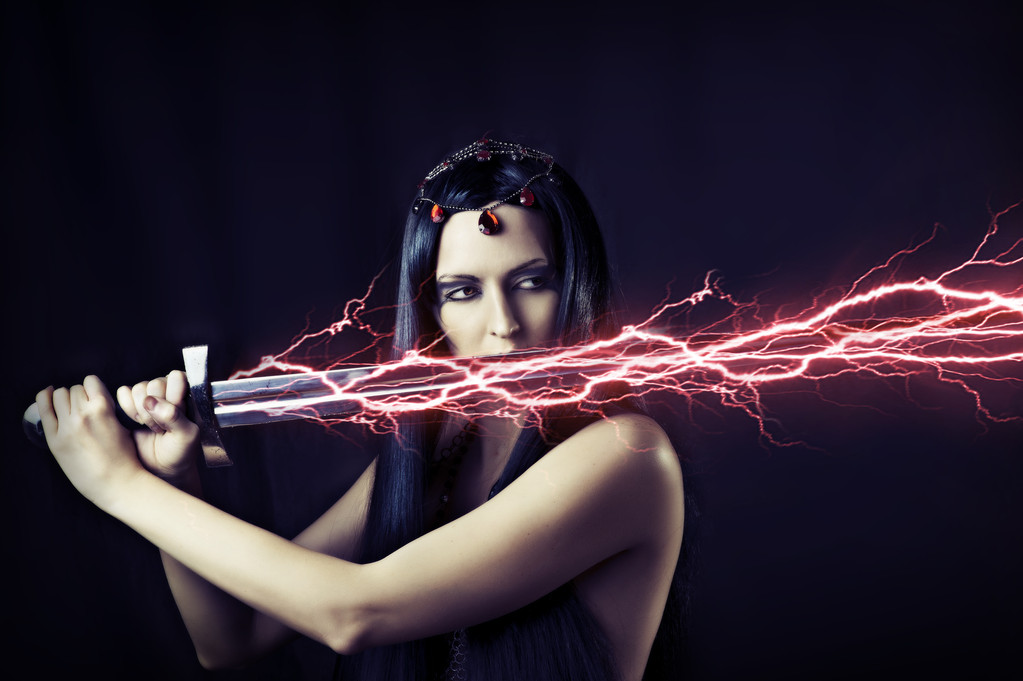 主角开始是宗门三年杂役的小说,小杂役练就绝世武功一统江湖