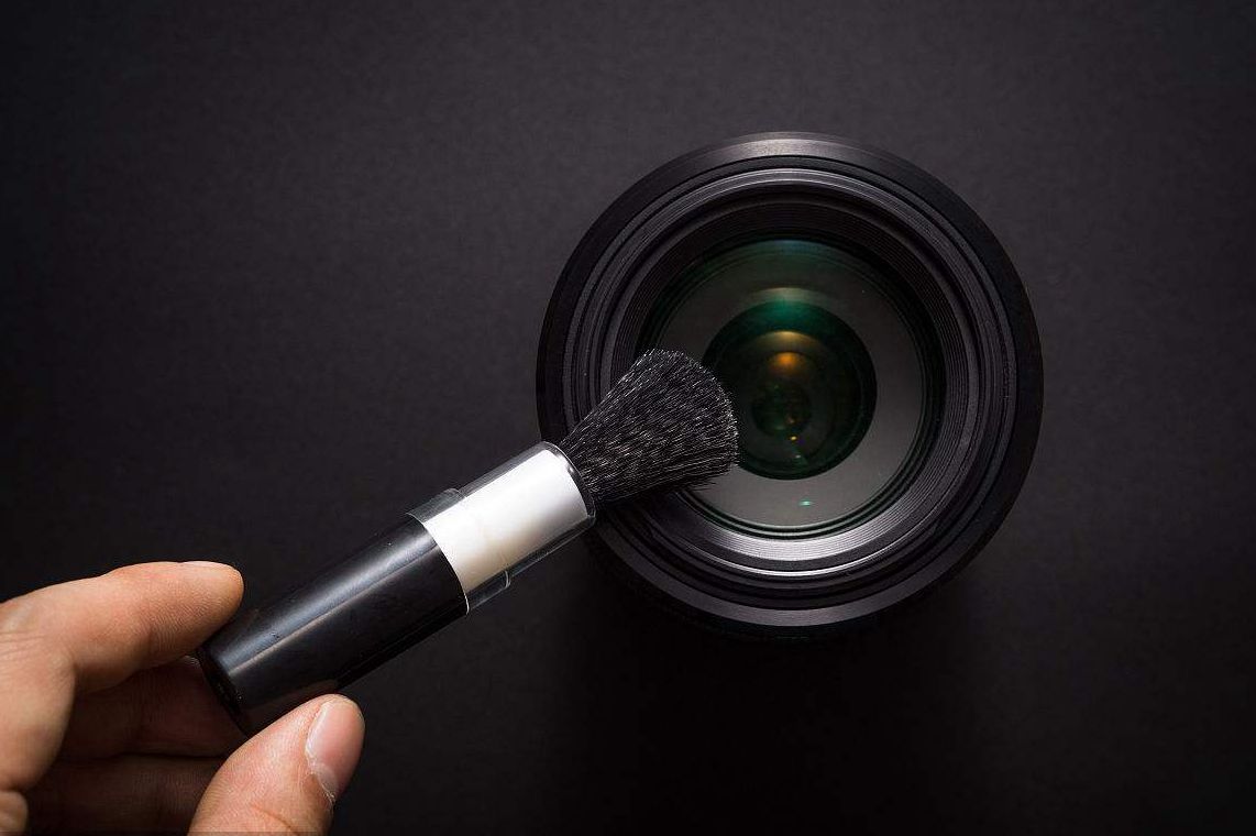如何自己清洁相机镜头,相机镜头清洁笔怎么用