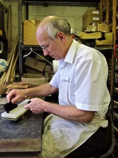 开店开成杂货店,把超市开成小卖部风格