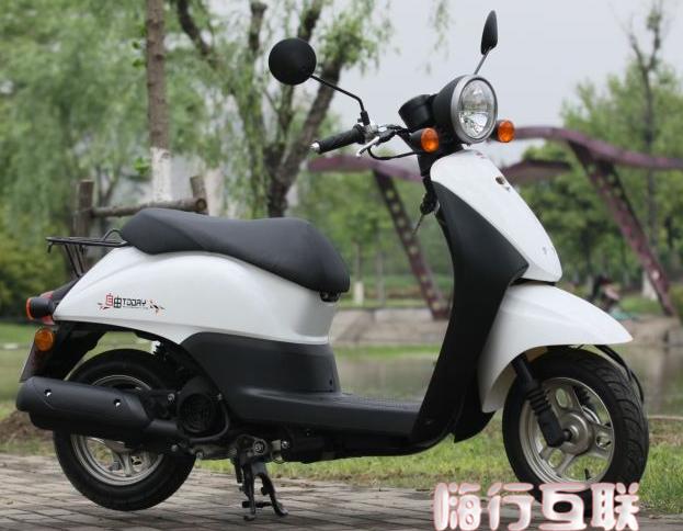 1万元以内最好的踏板车有哪些,1.5米女生骑万元以上踏板车