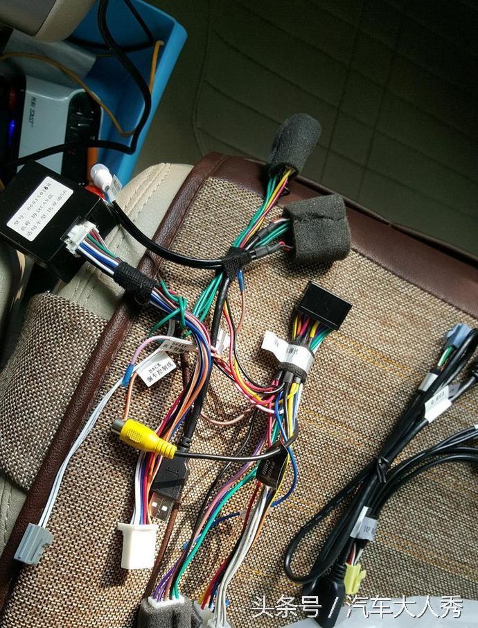 自己动手安装影音中控系统,自己安装车载大屏导航