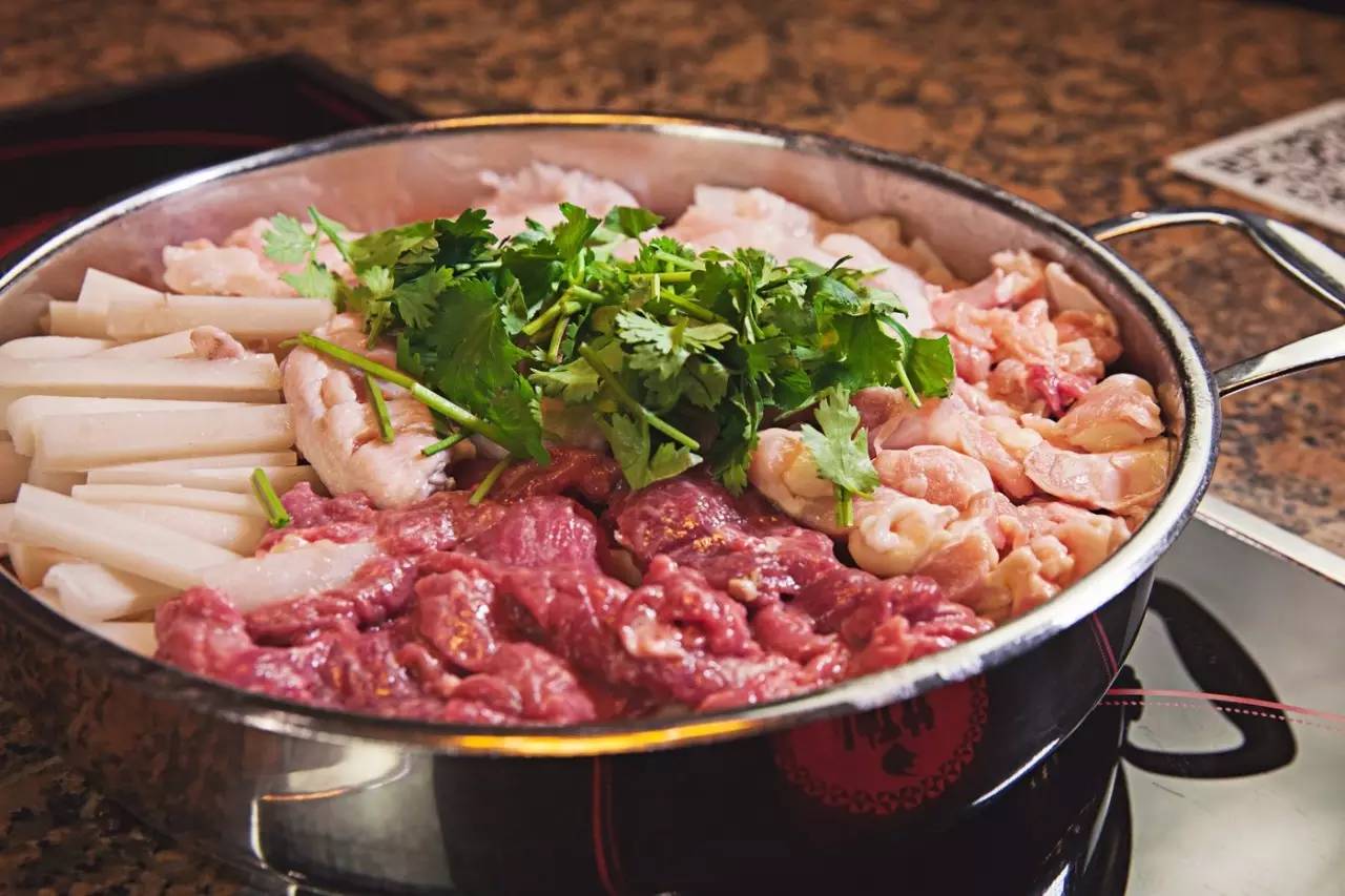 银川黄记煌三汁焖锅是清真的吗,银川焖锅黄记煌