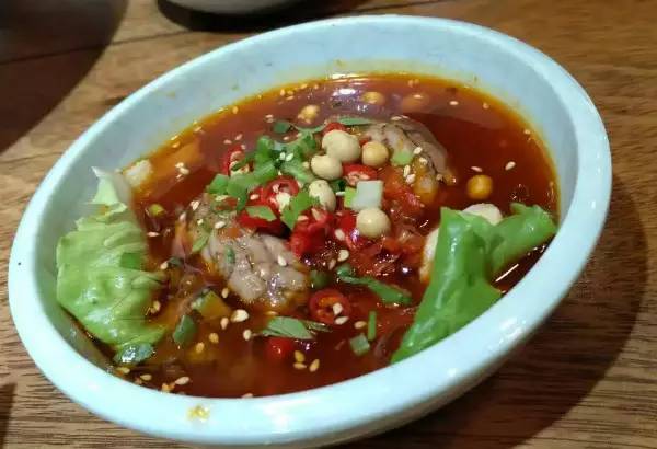 这家店竟然把干锅当成冒菜？不服来看！