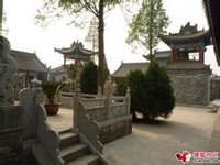 天下城隍戴相帽，唯有武功城隍佩王冠