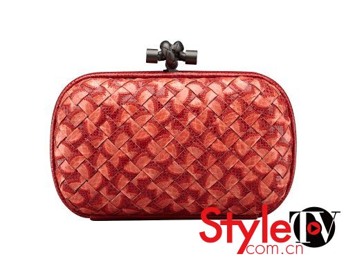 lv跟bv哪个牌子好,bv是lv旗下品牌吗