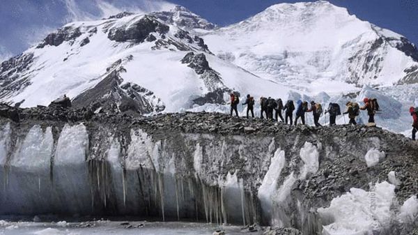 登山冒险电影,有什么登山冒险的电影