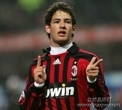 足坛30大球星,足坛十大昙花一现球员排名