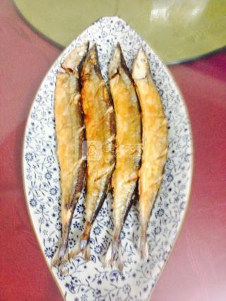 煎秋刀鱼,煎秋刀鱼日式