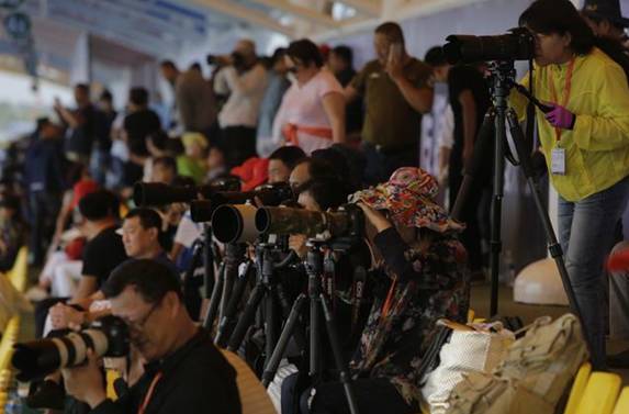 哈尔滨赛艇比赛,f1世界锦标赛阿布扎比