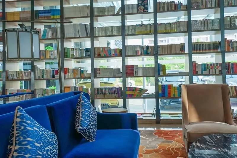 武汉世茂希尔顿酒店怎么去,武汉世茂希尔顿酒店攻略